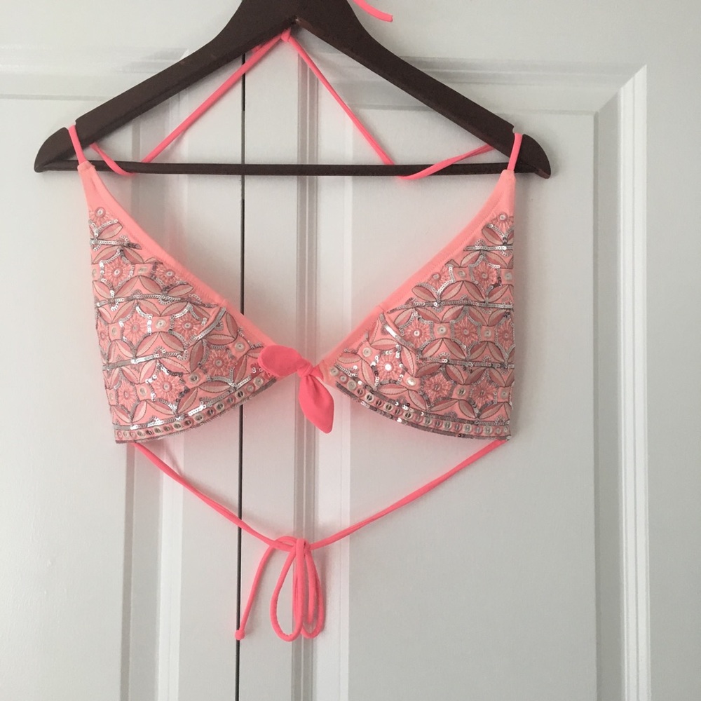 Bikini top